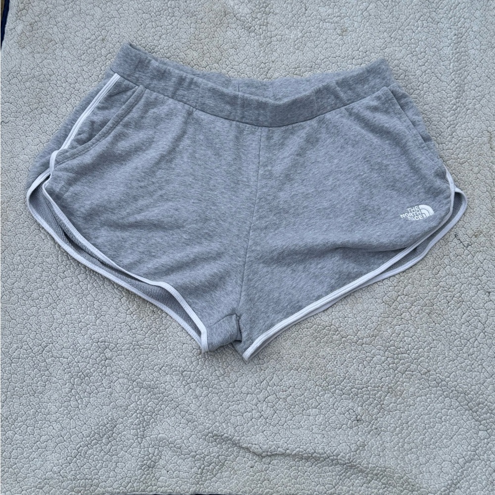 The North Face Simple Logo Short XL Grey Embroidered Retro Athletic